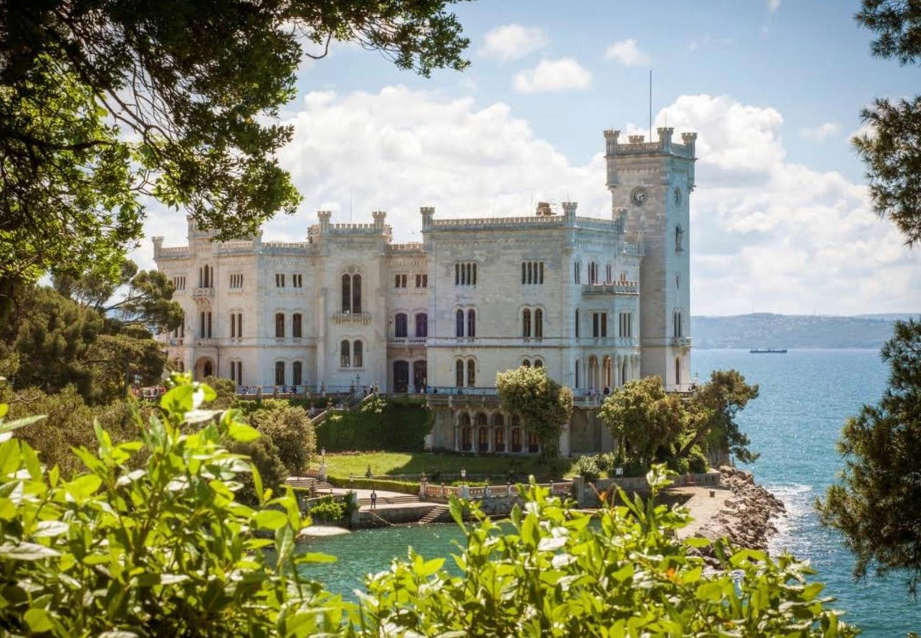 Residence Montanelli Трієст Екстер'єр фото