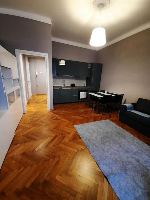 Residence Montanelli Трієст Номер фото